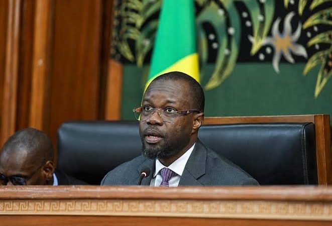 Sonko est parti, les eaux sont restées