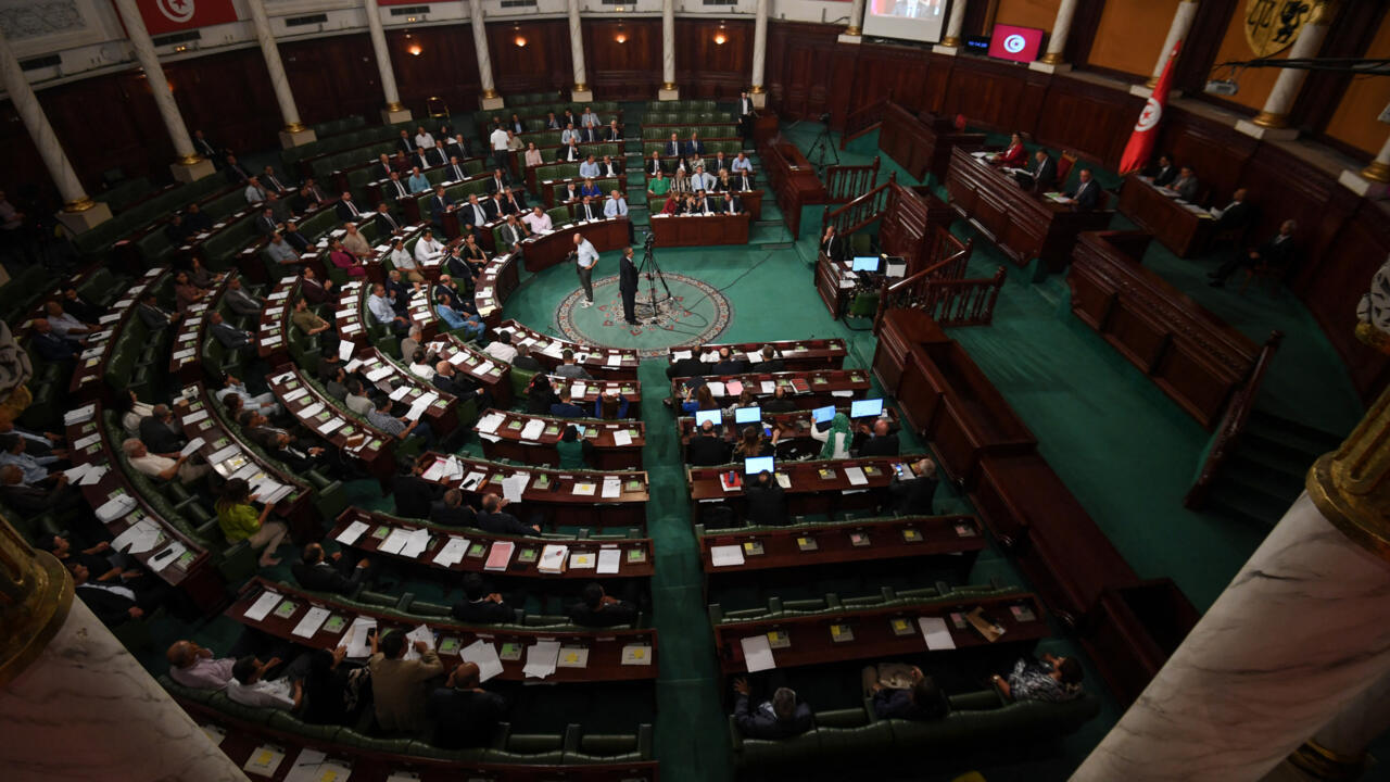 Tunisie: fermeture de l’Instance d’accès à l’information, nouveau tour de vis du régime