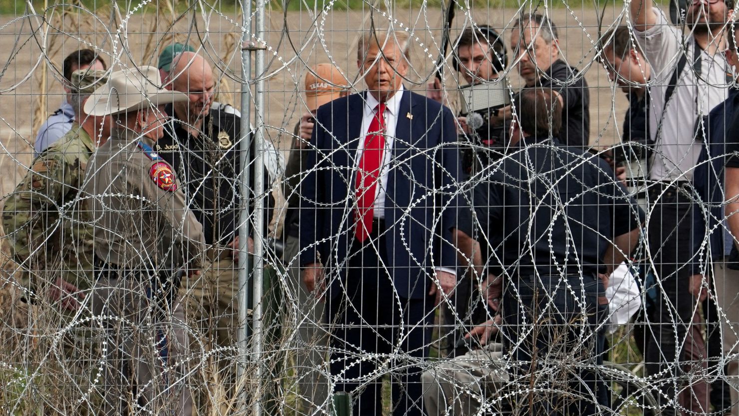 Expulsions massives: comment Donald Trump tisse une «dangereuse» toile de «pays d’accueil»
