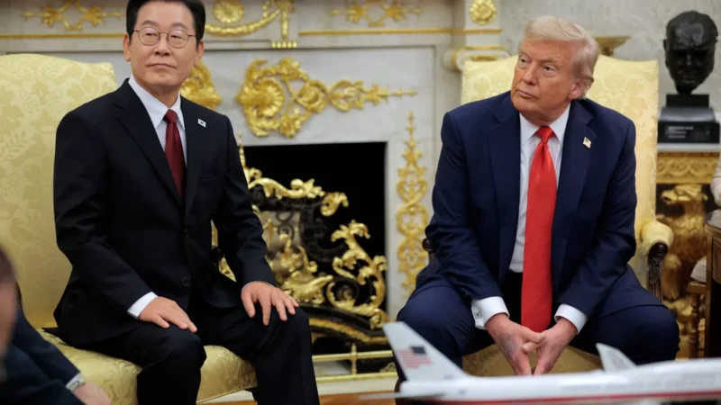 En recevant le président sud-coréen à la Maison Blanche, Donald Trump se dit «impatient» de revoir Kim Jong-un