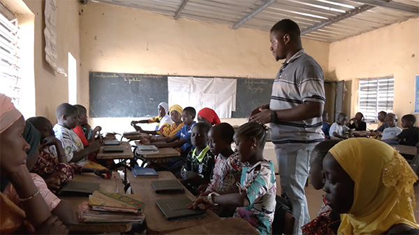 Kédougou – Développement des enseignements-apprentissages : Bibliothèques sans frontières connecte 70 écoles à l’internet hors-ligne
