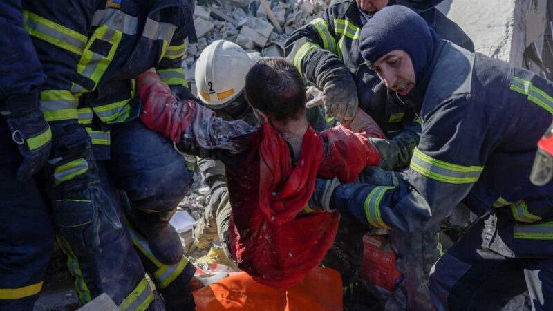 Guerre en Ukraine: nuit de bombardements sur Kiev