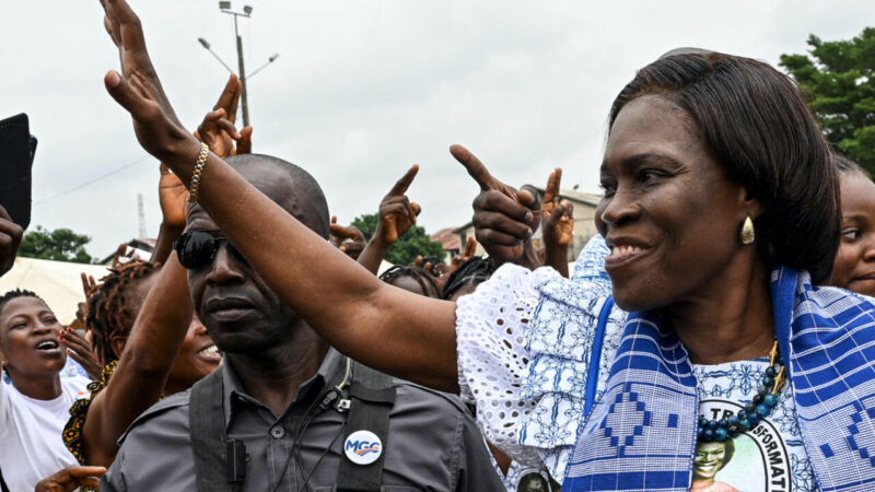 Présidentielle en Côte d’Ivoire: Simone Ehivet, l’ancienne première dame sur la ligne de départ