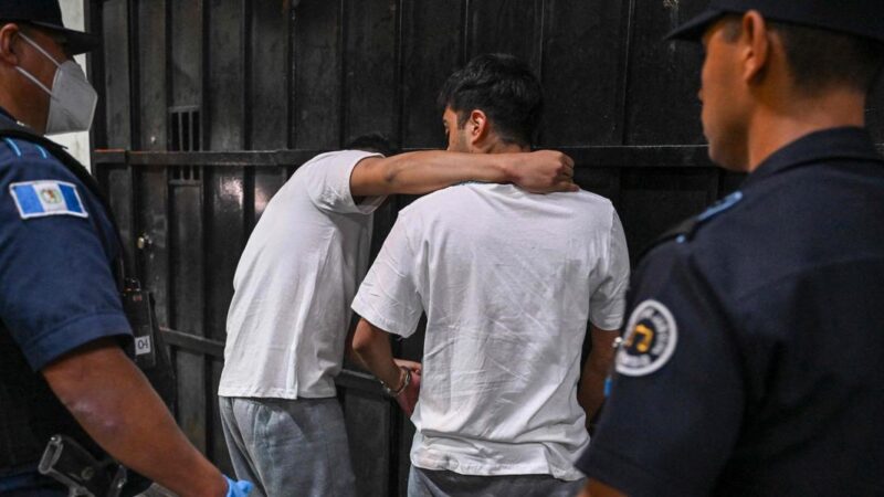 États-Unis: une juge bloque l’expulsion de 600 enfants guatémaltèques