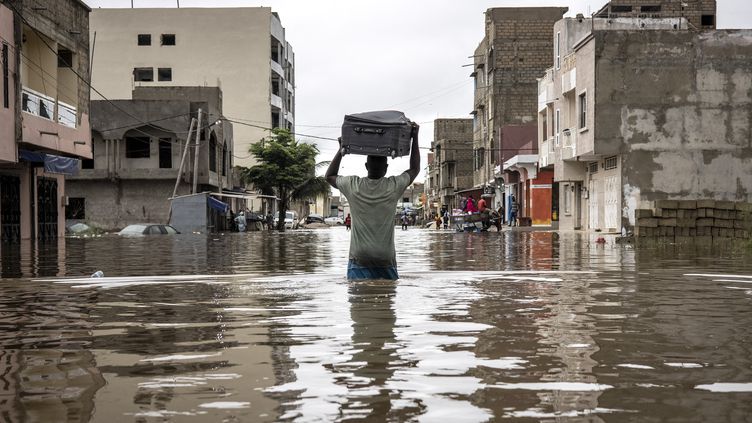 Inondations : les services techniques constatent un bon fonctionnement des ouvrages d’évacuation à Dakar