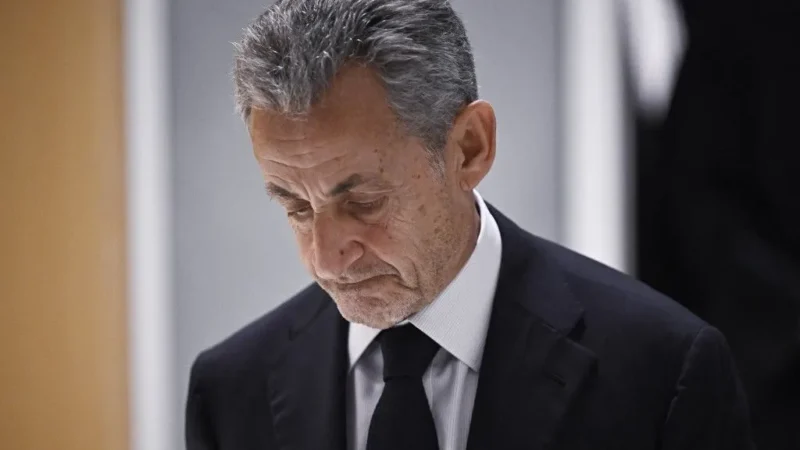 Nicolas Sarkozy incarcéré à La Santé: soutiens, sécurité et réalités carcérales