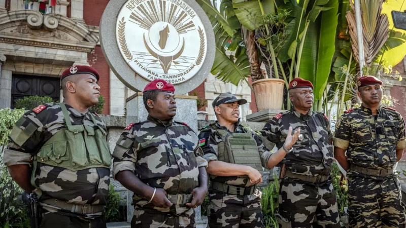 Madagascar: tractations et négociations après la prise de pouvoir des militaires