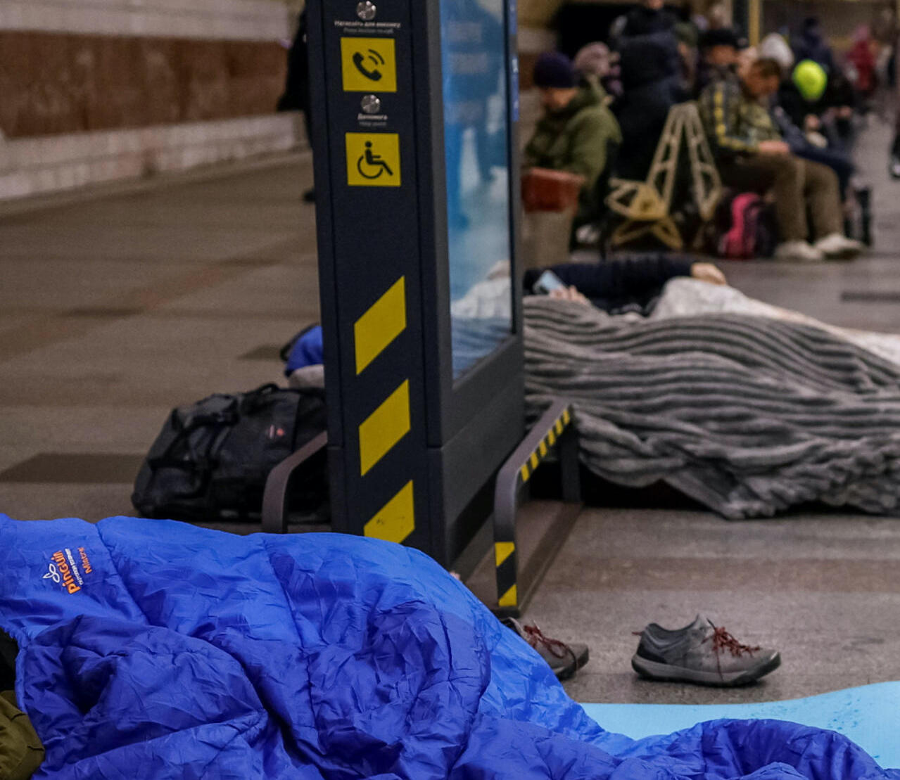 Ukraine : frappes meurtrières à l’ouest, le pays en état d’alerte