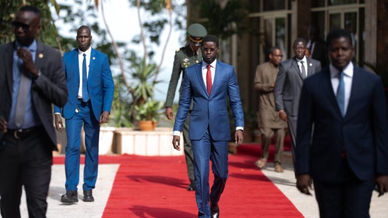 UN PAYS SANS TÊTE : Le Président à Luanda, le voyage «secret» du Pm prive l’Exécutif de chef