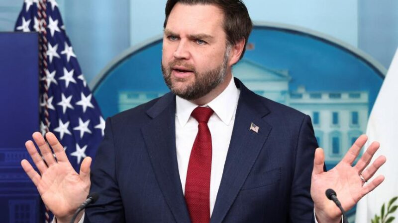 États-Unis: JD Vance de retour sur le devant de la scène avec la question du Groenland