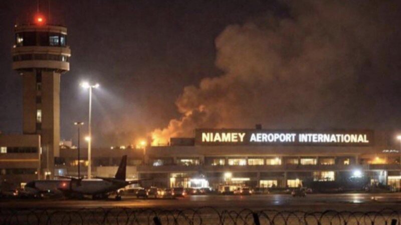 Niger: la junte accuse la France, le Bénin et la Côte d&rsquo;Ivoire après l&rsquo;attaque de l&rsquo;aéroport de Niamey