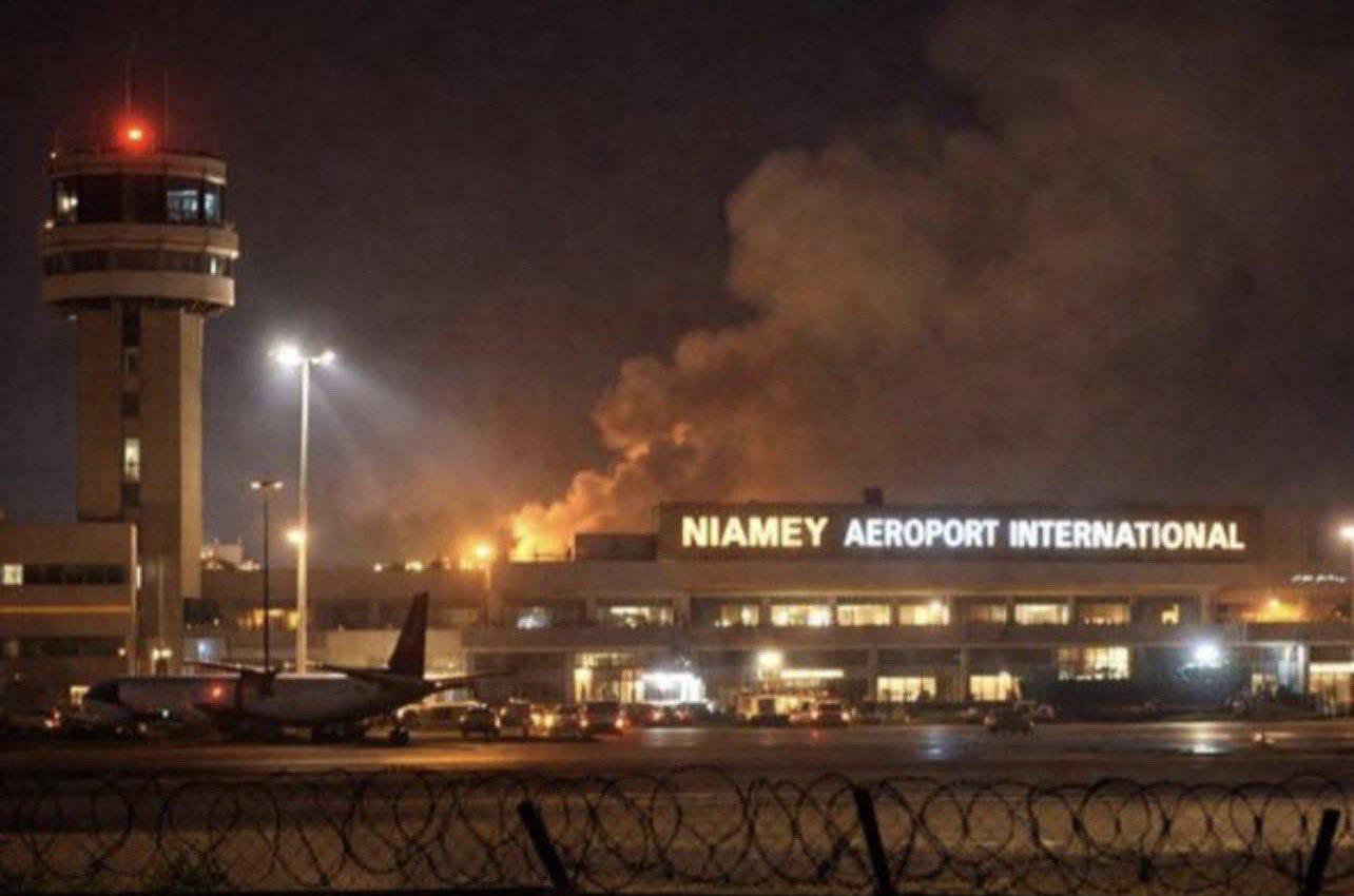 Niger: la junte accuse la France, le Bénin et la Côte d&rsquo;Ivoire après l&rsquo;attaque de l&rsquo;aéroport de Niamey