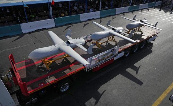 Missiles, drones « kamikazes », sous-marins… L&rsquo;Iran peut-il se défendre face aux « armadas » envoyées par les États-Unis?