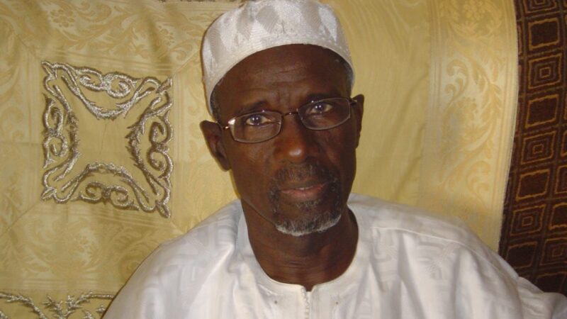 À propos de la révision de la constitution et la réforme des institutions.