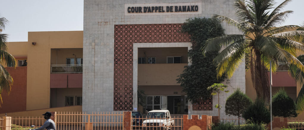 Mali: six proches de l&rsquo;ancien président de transition Bah N&rsquo;Daw jugés pour «tentative de complot»