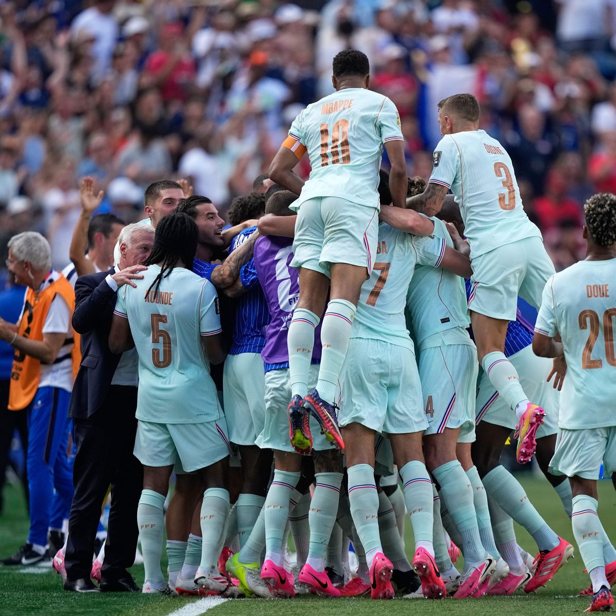 La france bat le Maroc : La troisième d’affilée pour les Bleus de Didier Deschamps