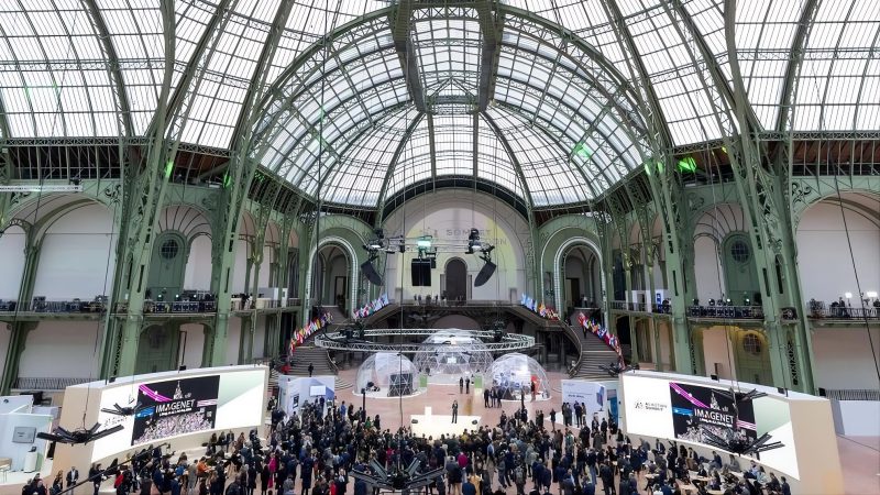 Paris accueille un sommet sur l&rsquo;espace pour renforcer le rôle de l&rsquo;Europe dans le domaine