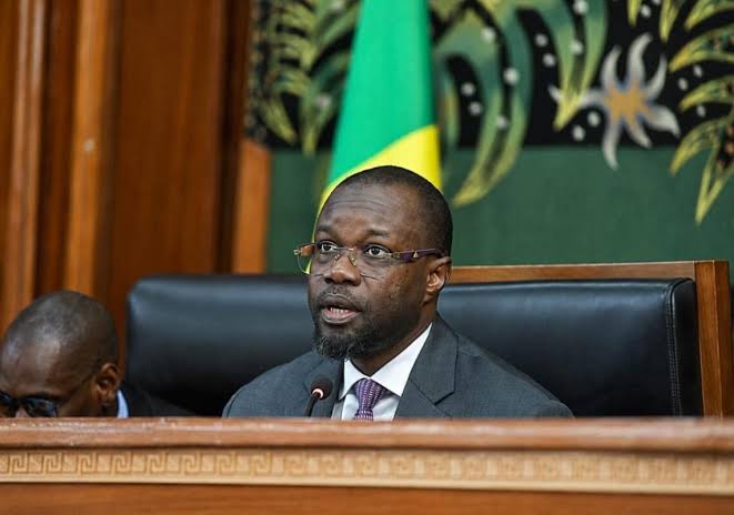 Sonko est parti, les eaux sont restées